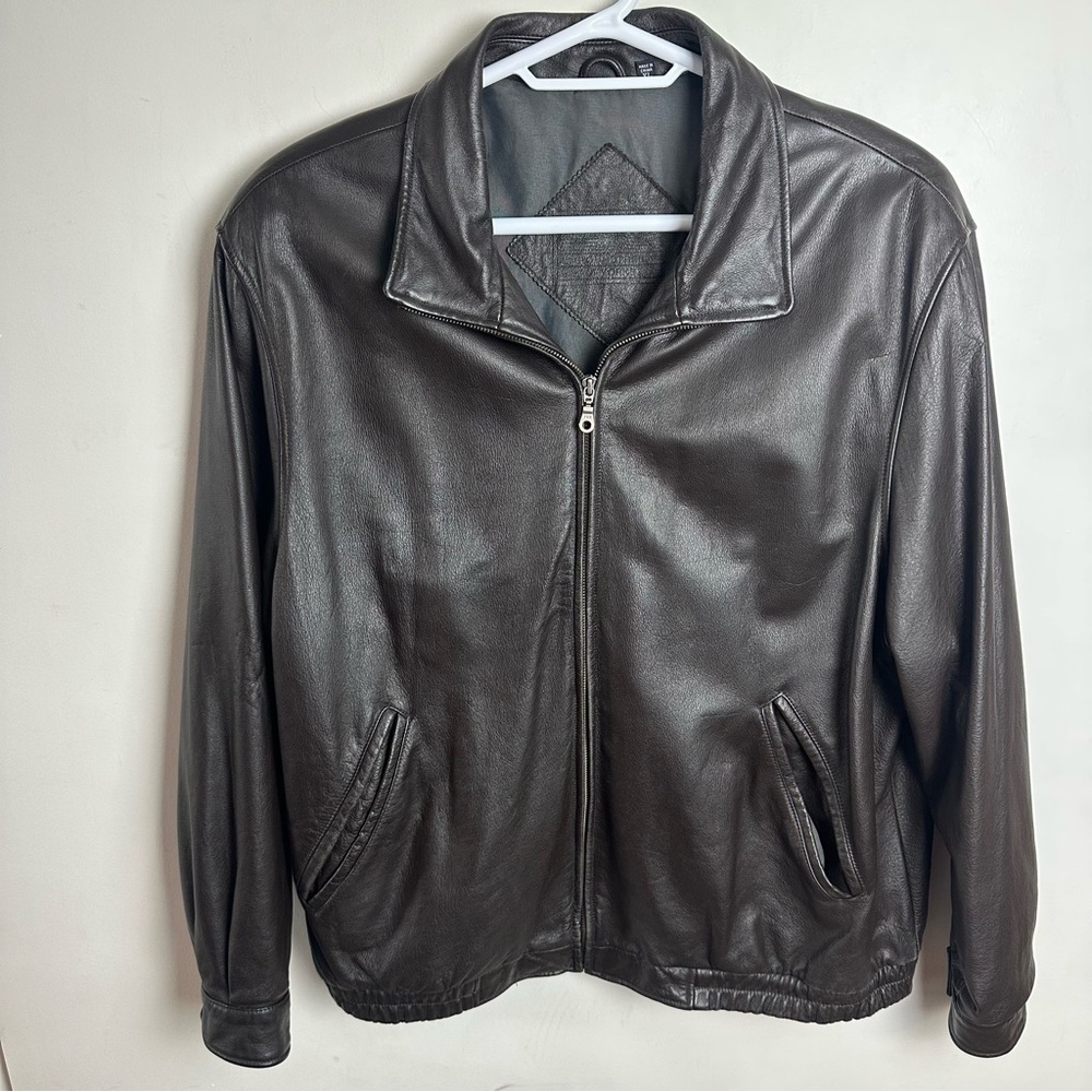 Roundtree And Yorke Brown Leather Bomber Jacket Men's Size XL FLAW Medium Weight